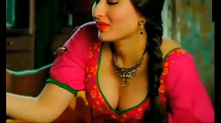 zareen khan sex open mujra