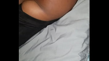black africa girl show pusy while washing plate porno