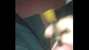 hony mums pissing hole
