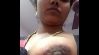kamwali aunty boob show