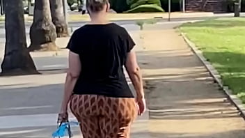 wide hips fat asses