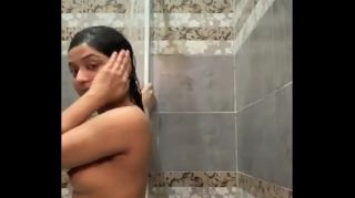 download naija girl bathing naked videos