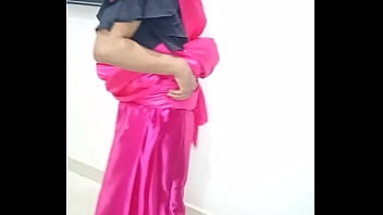 saree me tit bra