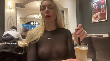 woman in public no panies no bra free vids