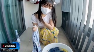 girls_washing_there_butthole_porn