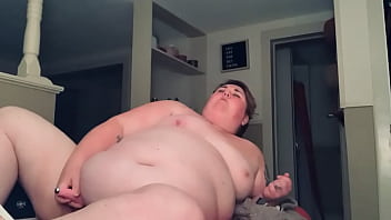 she cums hard on top